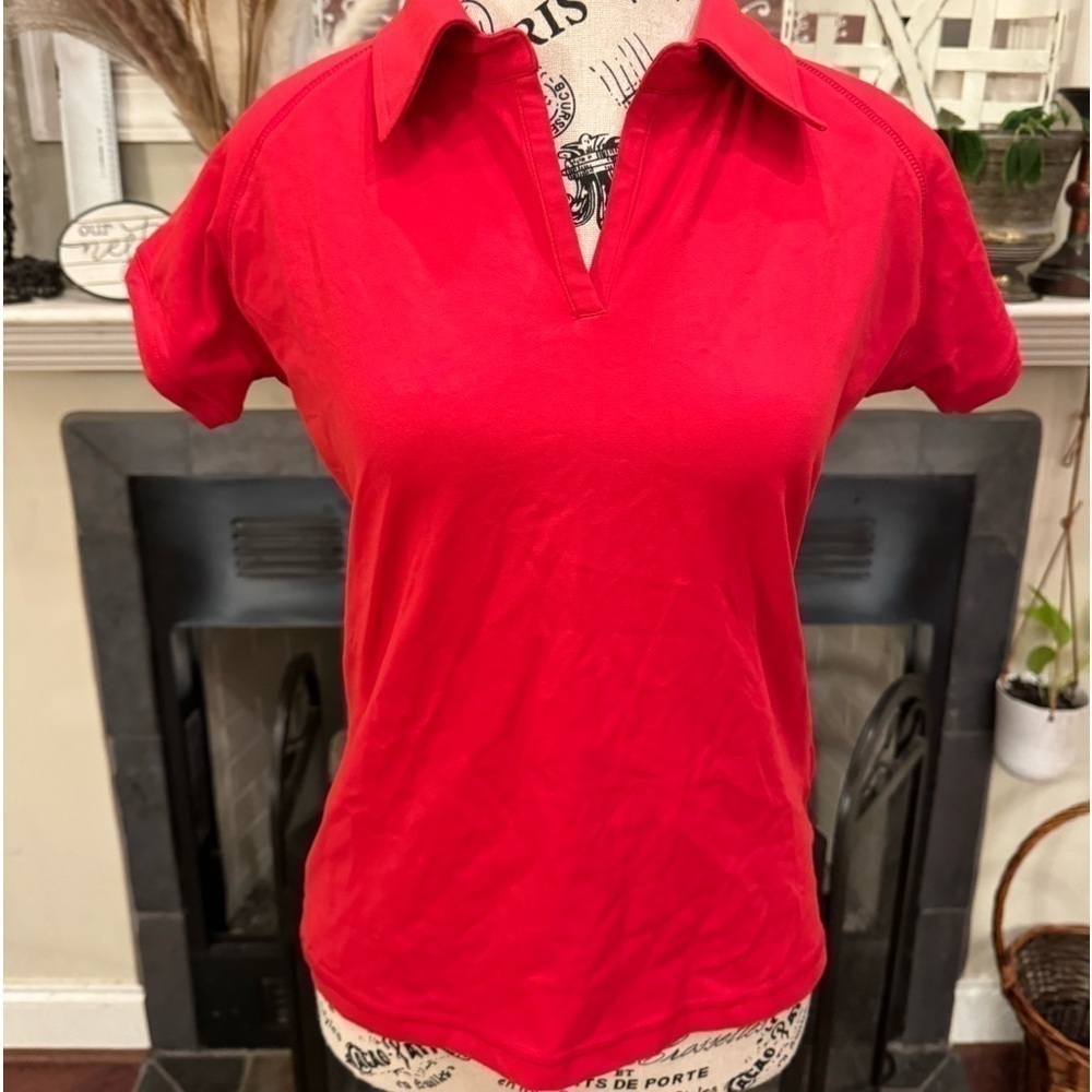 Women’s Fit Red Polo Reece Australia Small New with Tags Athletic Hiking Hockey